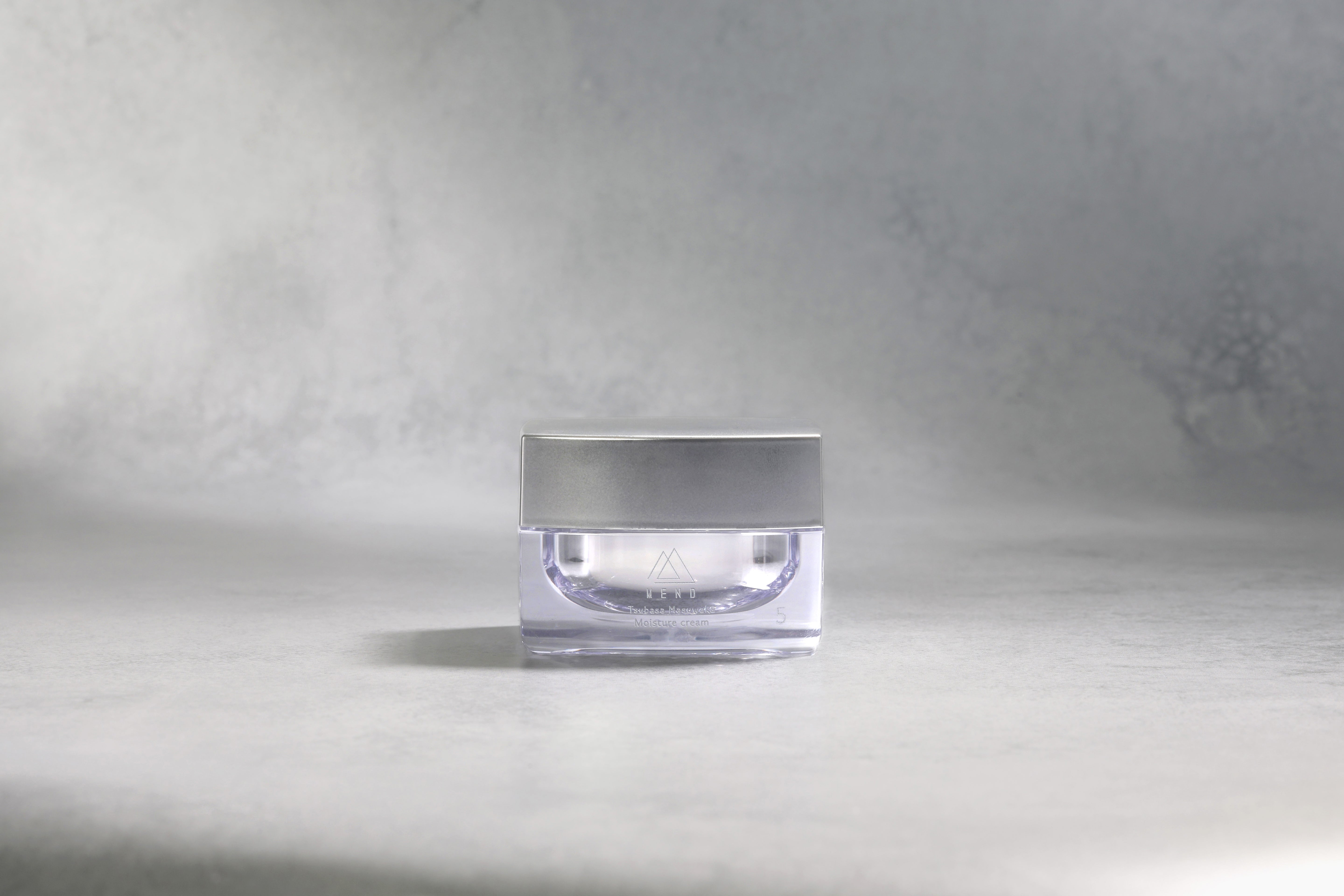 Tsubasa Masuwaka 5 Moisture cream